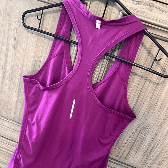 Nike Dri-Fit Running Tank - Picture 2 of 4